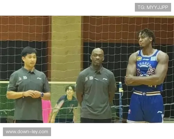 怀特塞德正式加盟上海男篮，曾获NBA篮板王最佳防守阵容