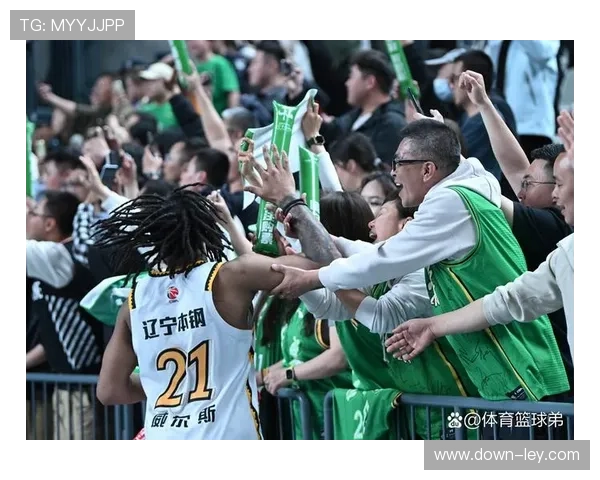 自由市场活跃，多支球队瞄准赛季后引援计划