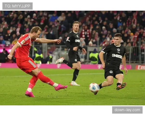 对比图表：拜仁与多特三月进攻三区传球成功率走势迥异